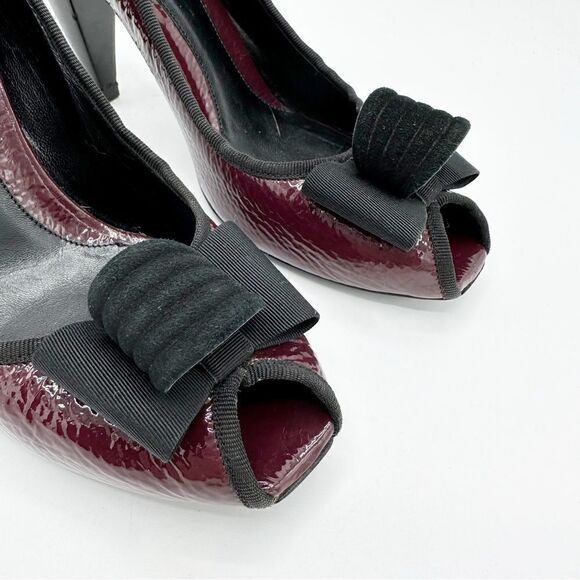 Fendi Burgundy Textured Patent‎ Peep Toe Pumps w/Bow Grosgrain Bow Sculptured 7M - Picture 9 of 16